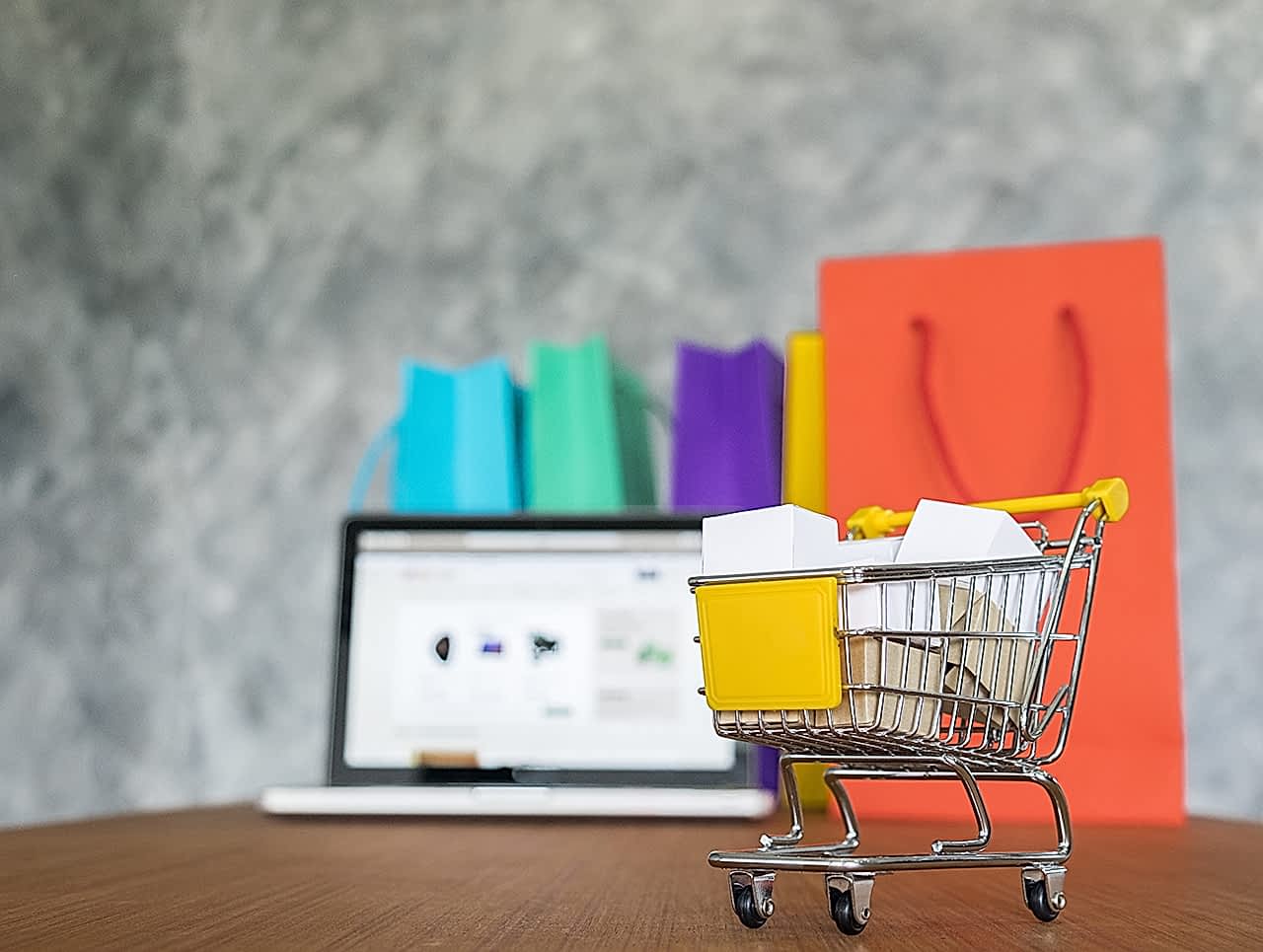 E- Ticaret Yazılımı 1 Shape Image